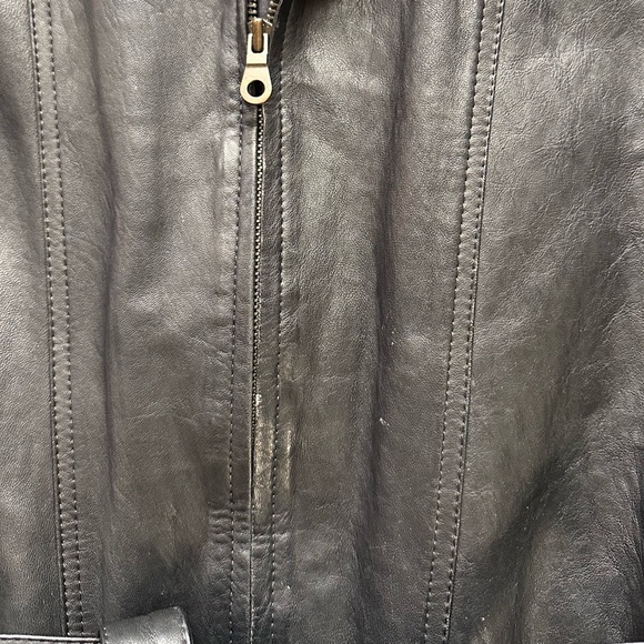 vintage women’s leather belted jacket - Picture 4 of 4